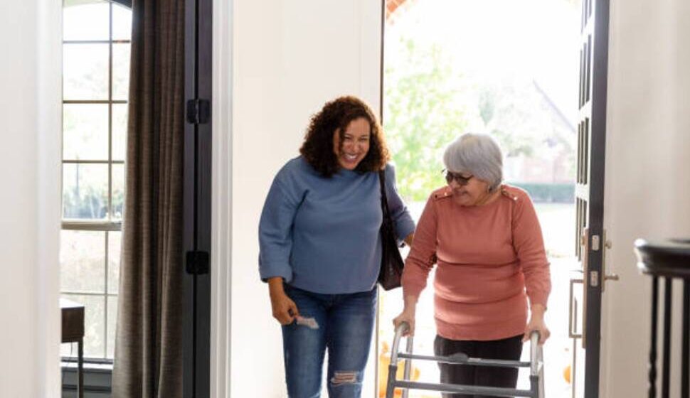 15 Things to Look for When Touring a Senior Living Facility