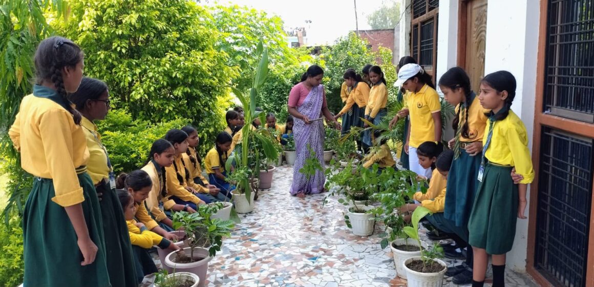 𝐁𝐞𝐲𝐨𝐧𝐝 𝐁𝐨𝐨𝐤𝐬: 𝐇𝐨𝐰 𝐒𝐜𝐡𝐨𝐨𝐥𝐬 𝐂𝐚𝐧 𝐍𝐮𝐫𝐭𝐮𝐫𝐞 𝐑𝐞𝐬𝐩𝐨𝐧𝐬𝐢𝐛𝐥𝐞 𝐆𝐥𝐨𝐛𝐚𝐥 𝐂𝐢𝐭𝐢𝐳𝐞𝐧𝐬